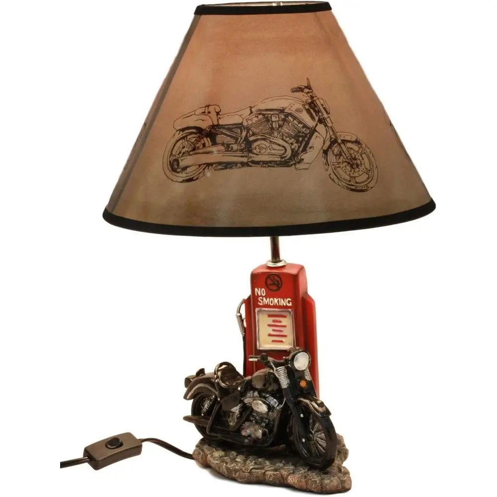 Decor Lighting Lamps - ヴィンテージレトロブラックオートバイガスポンプデスクランプ（シェード付き）、高さ19インチ、ルート66テーマの家の装飾照明