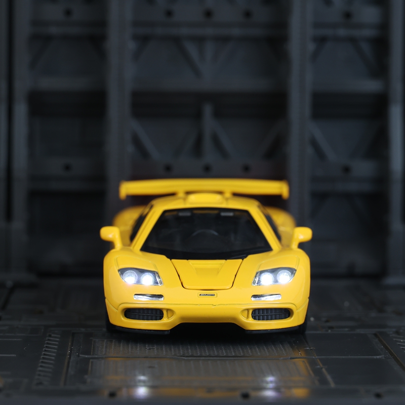 1:32 シミュレーション マクラーレン F1 合金スーパー - Decor Lighting Returns のレビューと価格